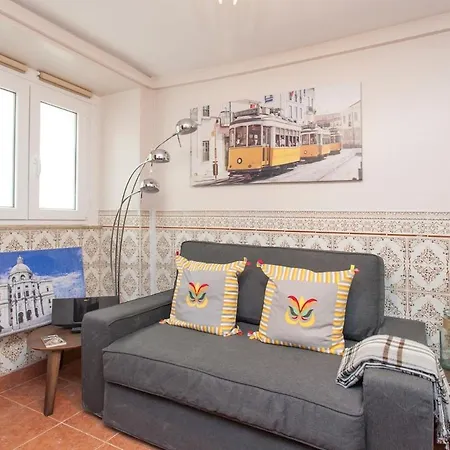 Principe Real Charming 1br,ba Private Courtyard