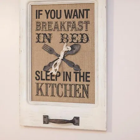 Principe Real Charming 1br,ba Private Courtyard Apartament