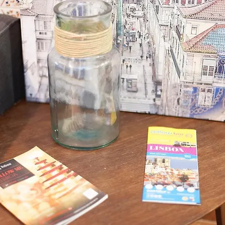 Principe Real Charming 1br,ba Private Courtyard 리스본