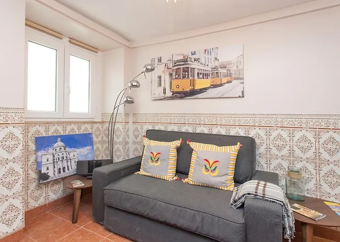 Principe Real Charming 1br,ba Private Courtyard